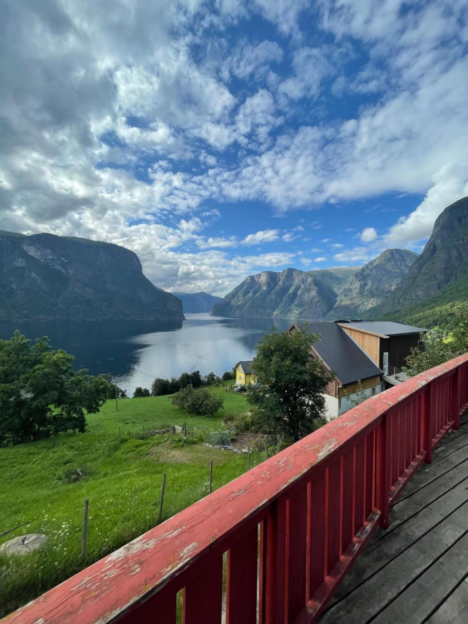Kvam - Stegastein Apartman Aurland Kültér fotó