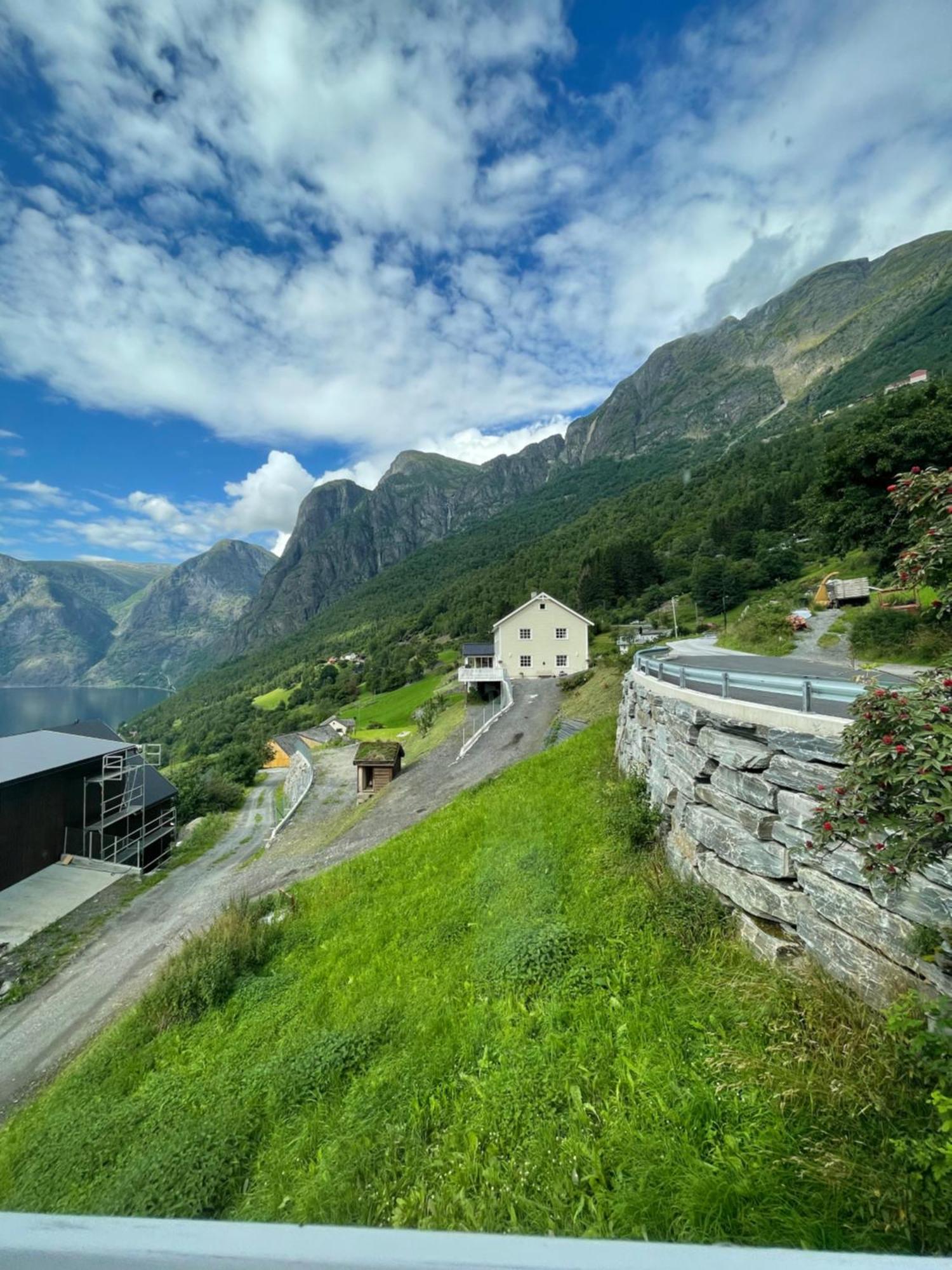 Kvam - Stegastein Apartman Aurland Kültér fotó